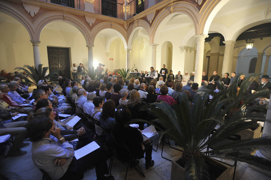 La oración ecuménica en Málaga por la paz, en imágenes