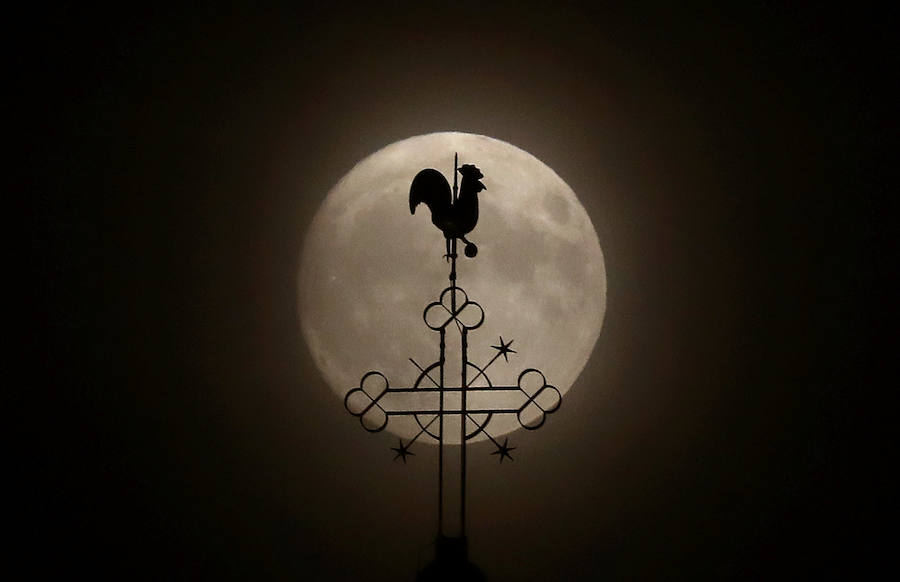 Así se ha visto la Superluna en distintos puntos del mundo