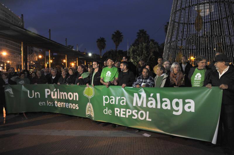 Manifestación por el bosque urbano en los terrenos de Repsol