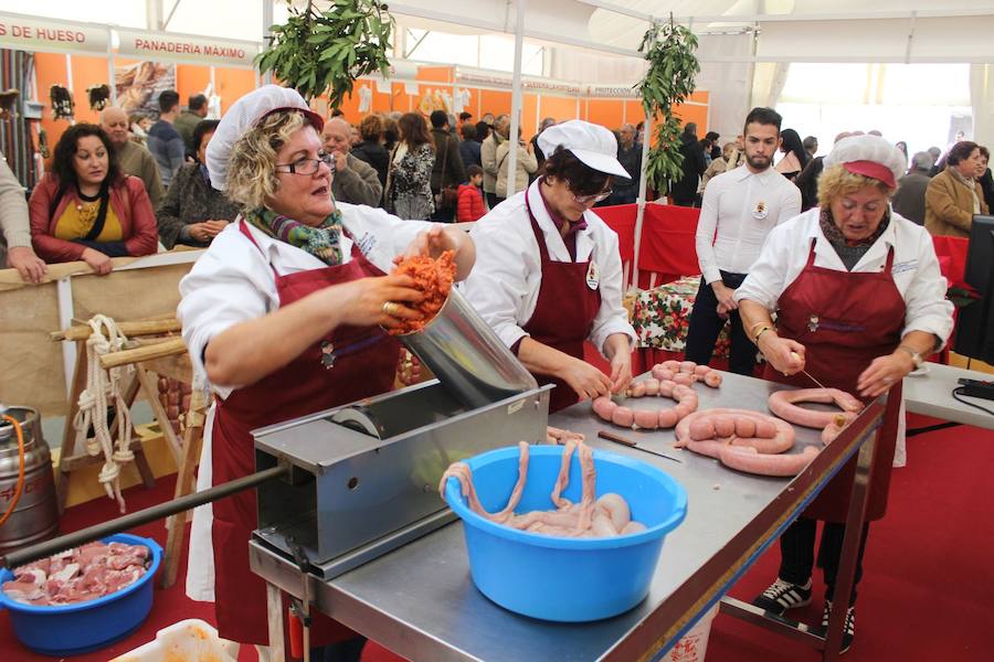 En fotos, la XIV Feria de la Chacina de Benaoján