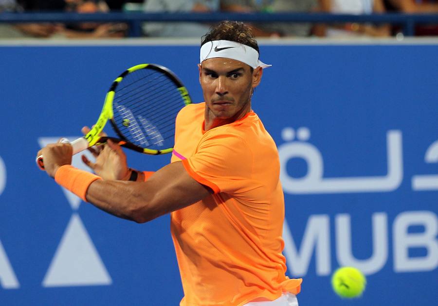 Nadal se impone a Raonic y jugará la final de Abu Dabi ante Goffin
