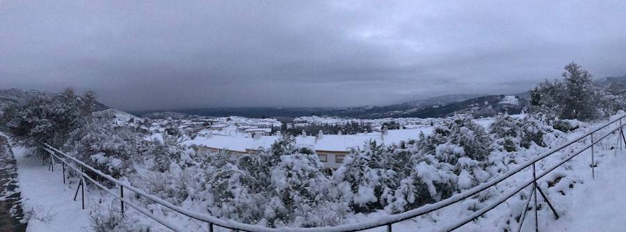 Un manto blanco cubre Yunquera