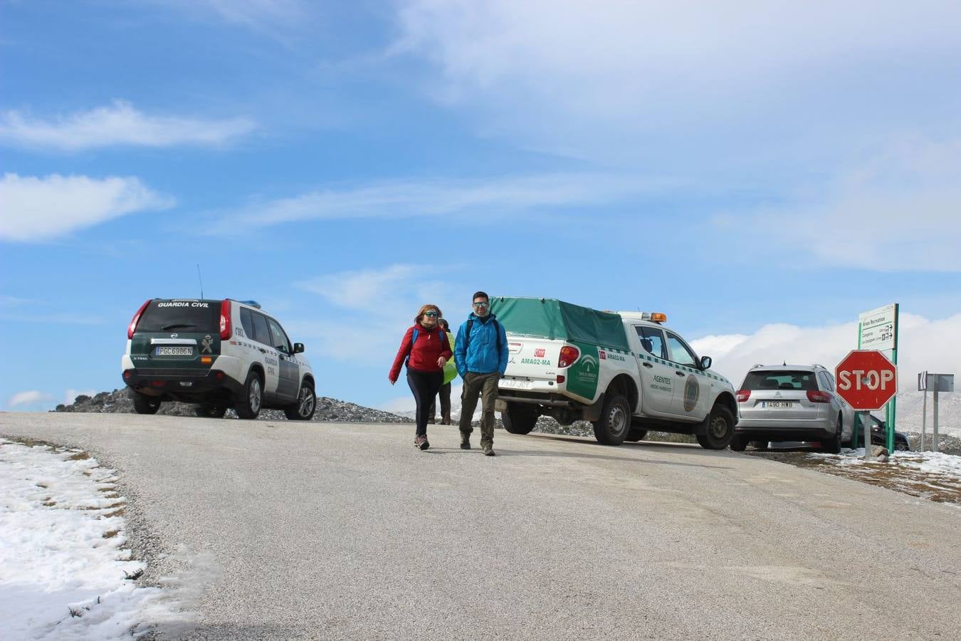 Malagueños en la Sierra de las Nieves.