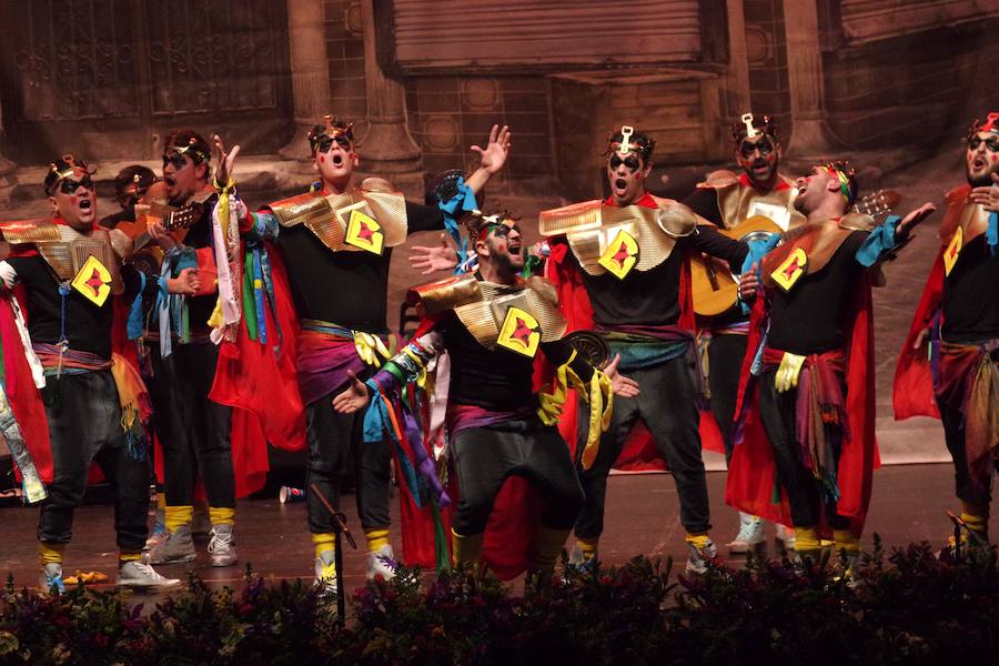 La segunda preliminar del Concurso de Canto del Carnaval de Málaga, en imágenes