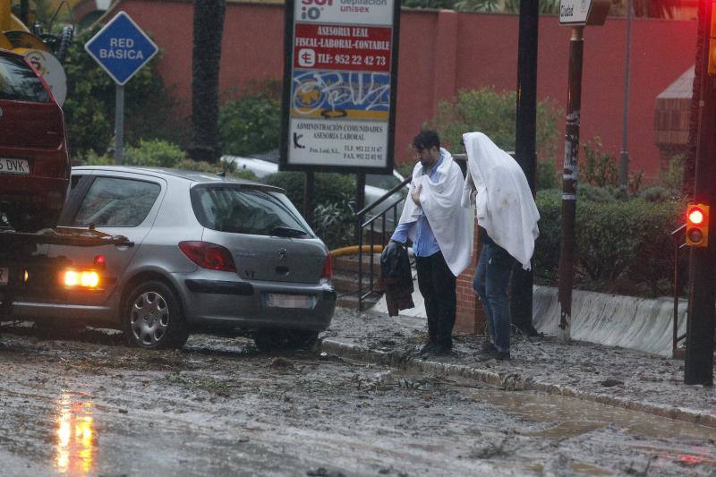 Los efectos de la tromba de lluvia y granizo, en fotos de Fernando González