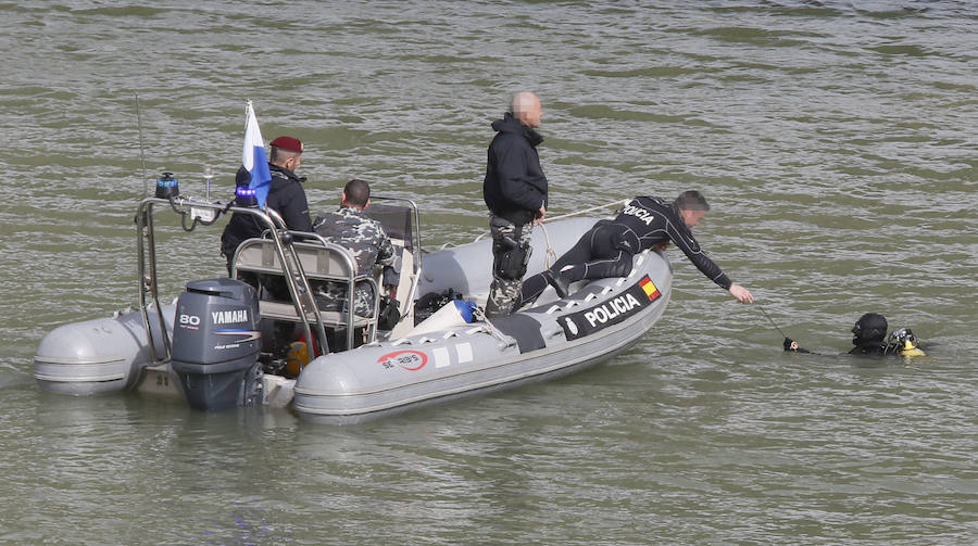 Buscan por segundo día consecutivo el cuerpo de Marta del Castillo en el Guadalquivir