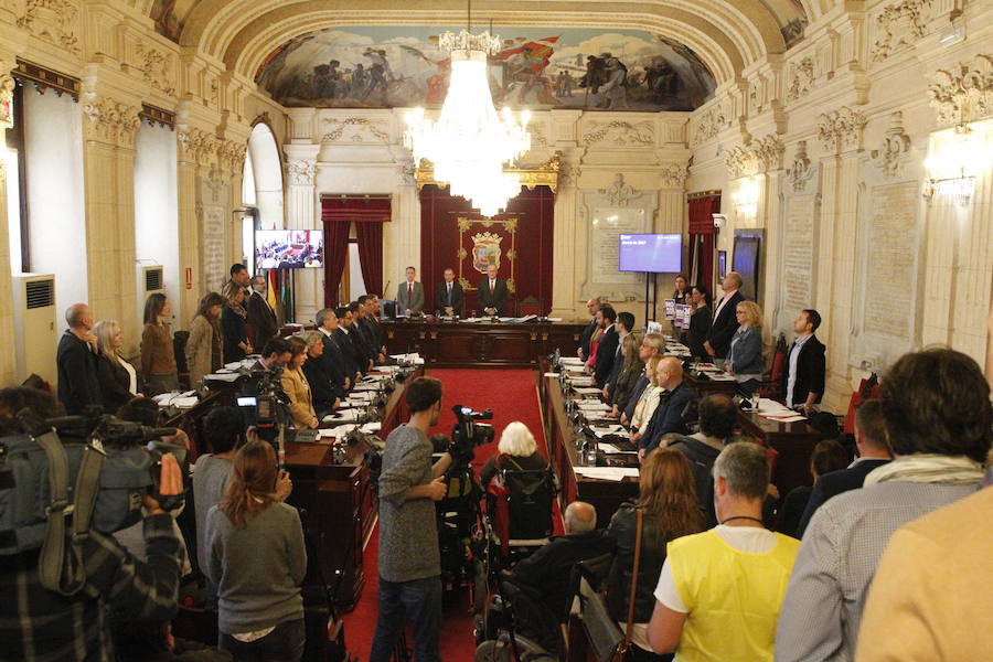 El pleno del Ayuntamiento de Málaga, en imágenes
