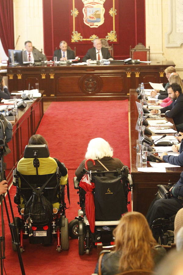 El pleno del Ayuntamiento de Málaga, en imágenes