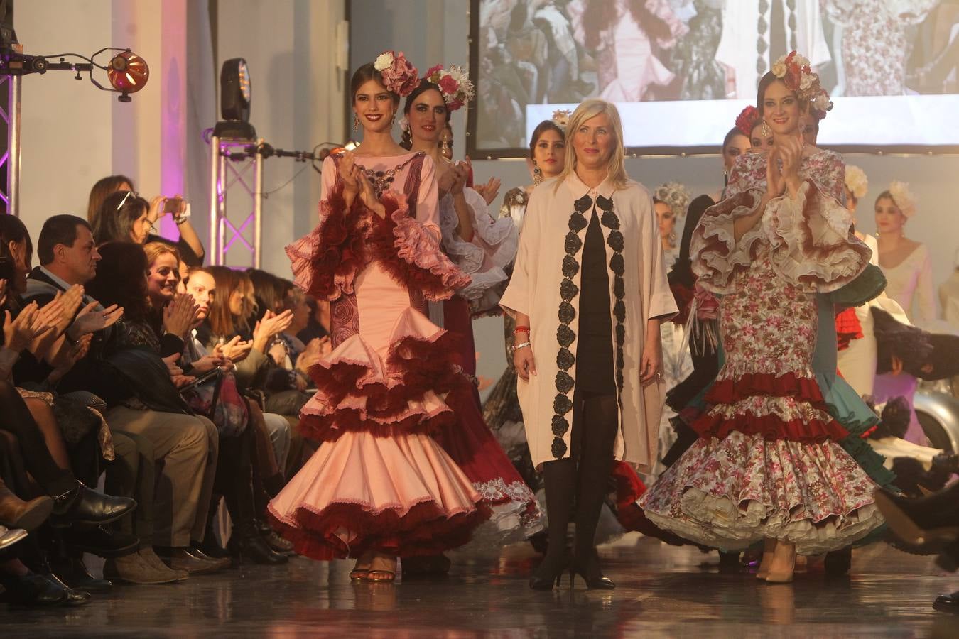 Las mejores fotos del certamen de jóvenes diseñadores de moda flamenca de FIMAF (III)