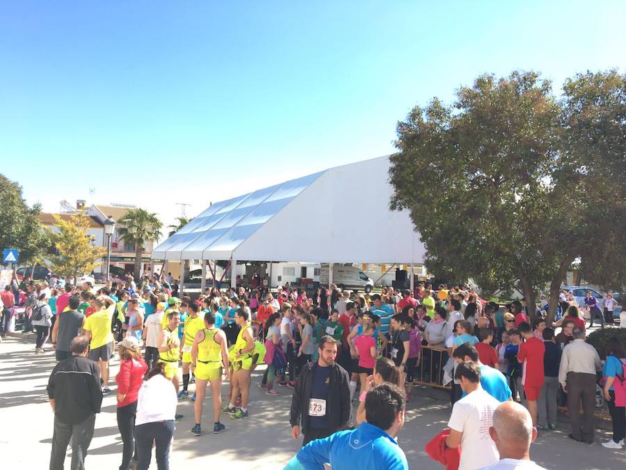 La II Carrera Solidaria de Almargen, en imágenes