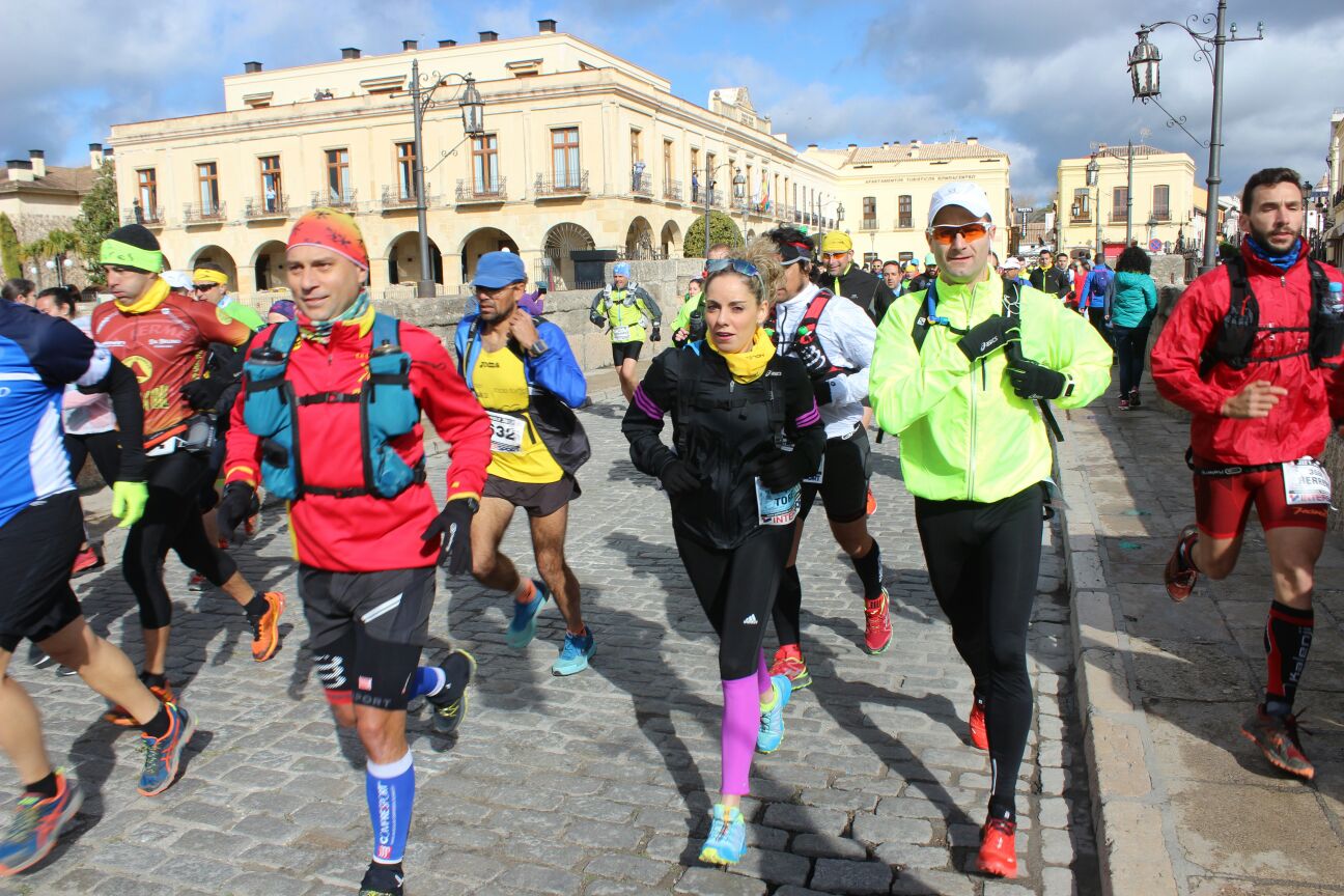 Las mejores fotos de la carrera de agradecimiento a la Legión por los 101 kilómetros