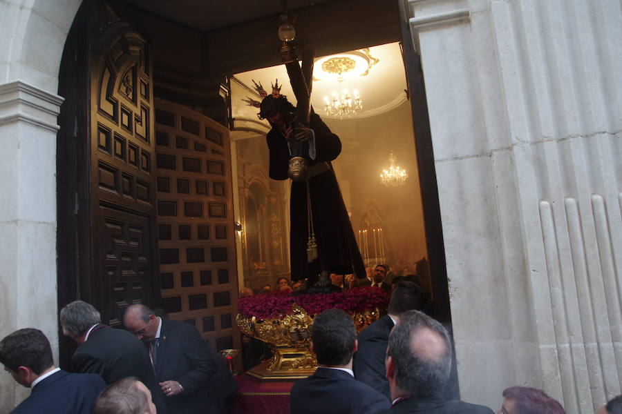 Los traslados del Viernes de Dolores, en imágenes