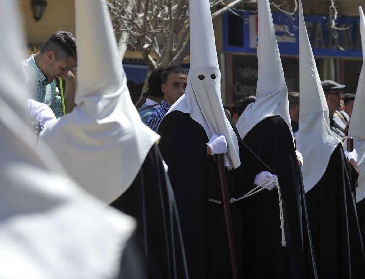 Dulce Nombre procesiona en la Semana Santa 2017