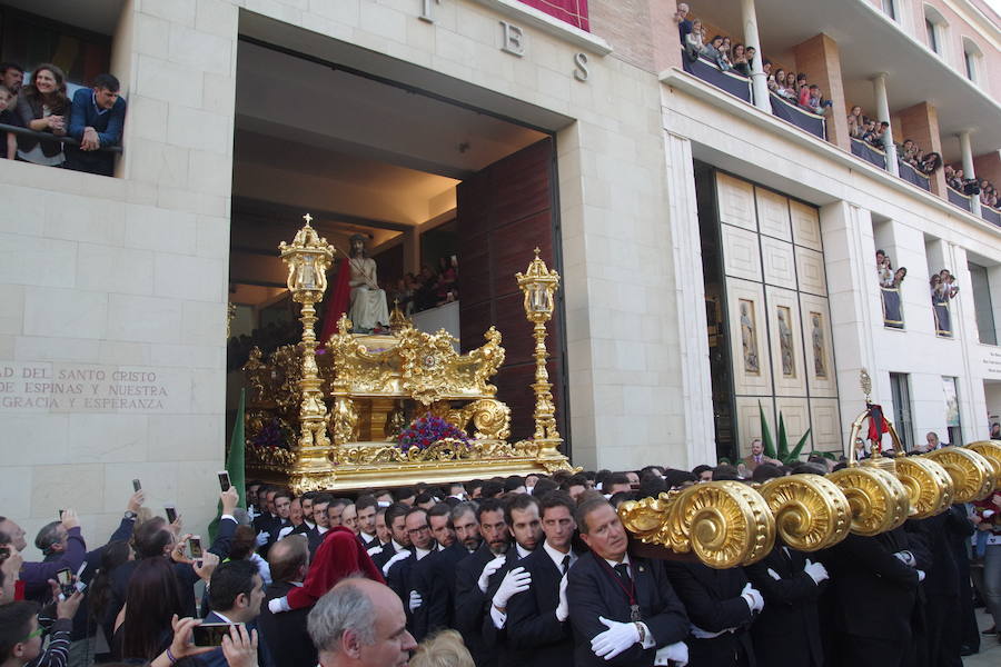 Estudiantes procesiona por Málaga