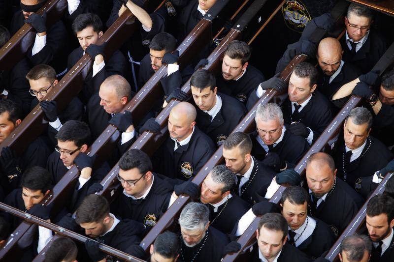 Fotos de la Virgen de la Piedad en el Viernes Santo 2017