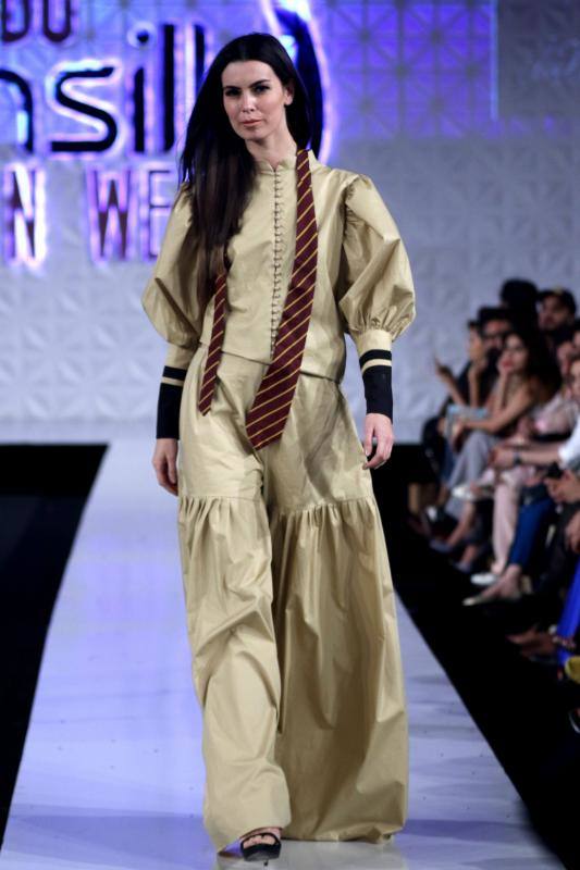 La moda de Pakistán se sube a la pasarela