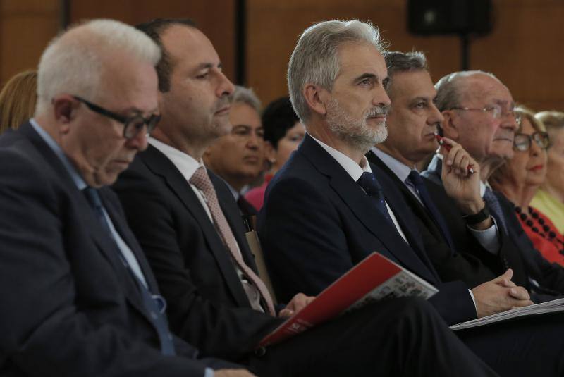 Fotos del coloquio con el consejero andaluz de Salud, Aquilino Alonso