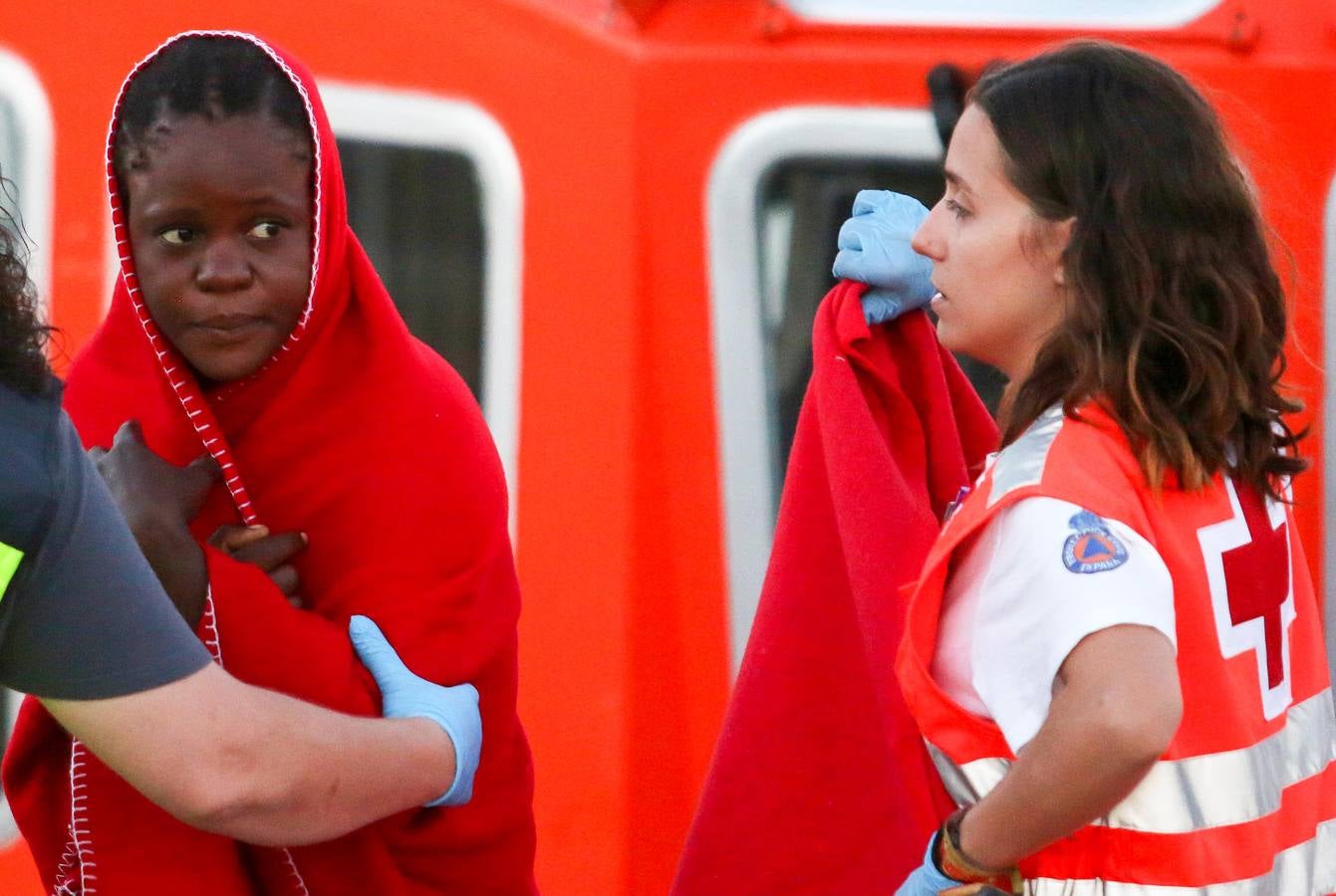 Rescatan a 59 inmigrantes a bordo de dos pateras frente a las costas de Málaga