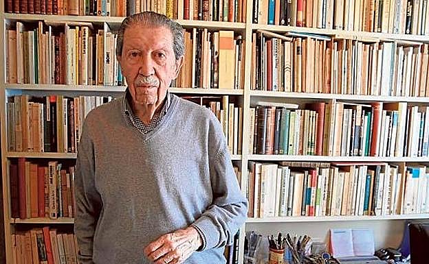 Vídeo. Manuel Alcántara, 28 años publicando su columna aquí. 