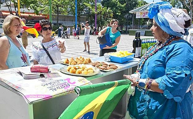 El Festival de las Culturas toma la plaza de La Nogalera