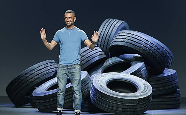David Delfín, en una foto de archivo tras un desfile. 
