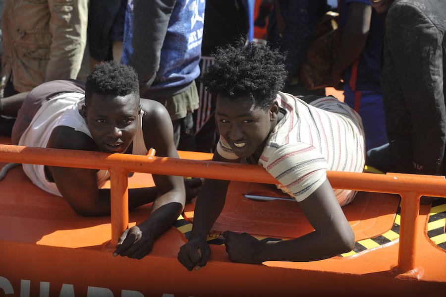 Llegan al puerto de Málaga 94 inmigrantes