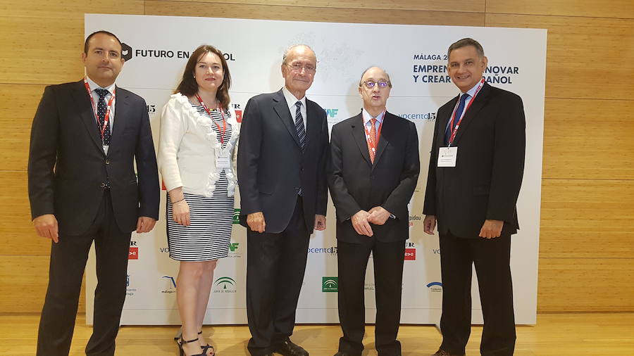 Málaga ha vuelto a ser la sede del foro Futuro en Español, una iniciativa de Vocento y CAF-Banco de Desarrollo de América Latina en el que se ha abordado el reto de innovar en Latinoamérica. 