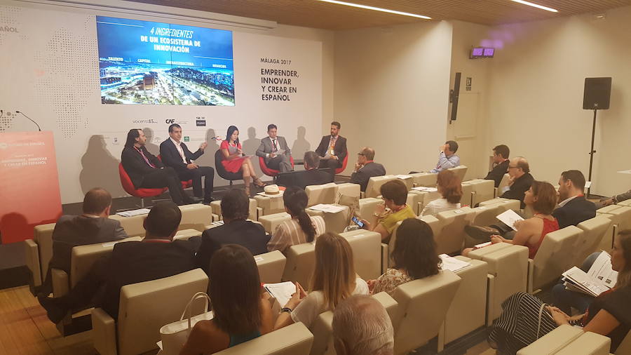 Málaga ha vuelto a ser la sede del foro Futuro en Español, una iniciativa de Vocento y CAF-Banco de Desarrollo de América Latina en el que se ha abordado el reto de innovar en Latinoamérica. 
