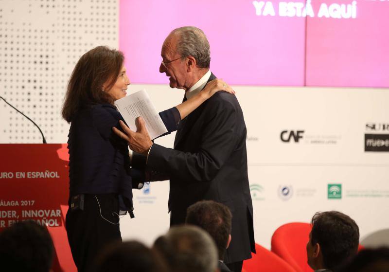 Málaga ha vuelto a ser la sede del foro Futuro en Español, una iniciativa de Vocento y CAF-Banco de Desarrollo de América Latina en el que se ha abordado el reto de innovar en Latinoamérica. 