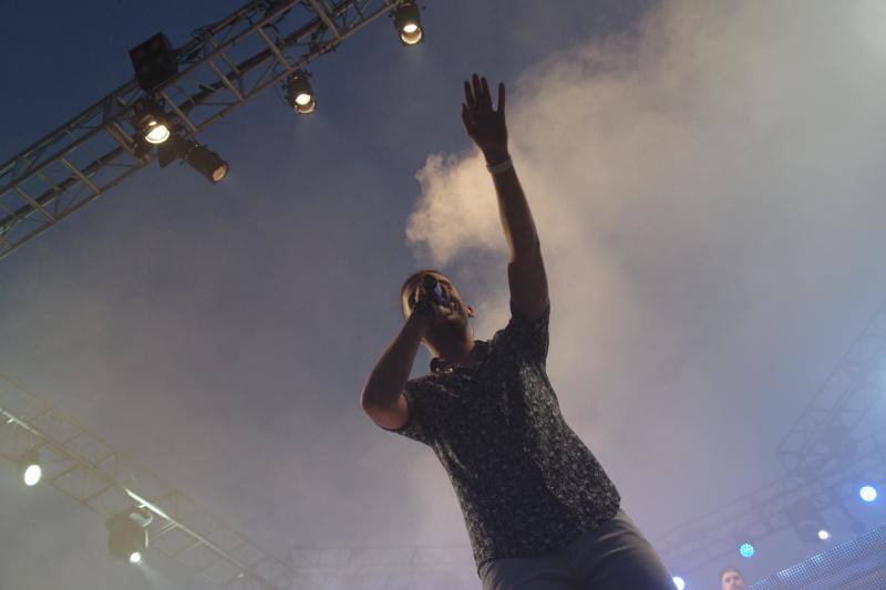 La mágica noche de San Juan contó con las actuaciones en la playa de la Malagueya de Henry Méndez, DJ Valdi, Alex Guerrero, K-Narias, Feder, Calum, Barei y los DJ Sergio Blázquez y Borja Rubio.