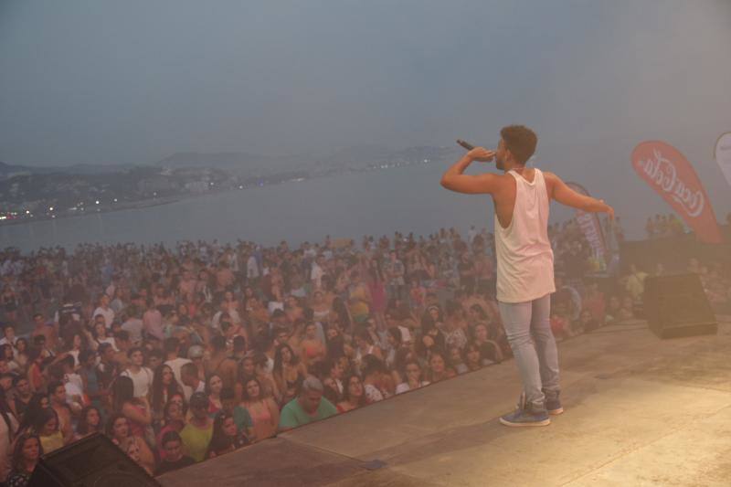 La mágica noche de San Juan contó con las actuaciones en la playa de la Malagueya de Henry Méndez, DJ Valdi, Alex Guerrero, K-Narias, Feder, Calum, Barei y los DJ Sergio Blázquez y Borja Rubio.