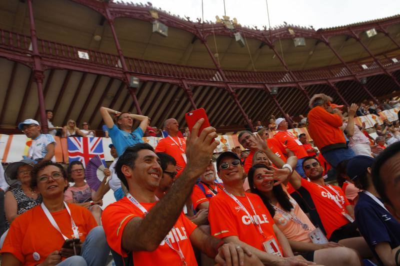 Este domingo han dado comienzo la XXI edición de los Juegos Mundiales de Deportistas Trasplantados 2017 en Málaga, cuya ceremonia de inauguración se ha celebrado en la plaza de toros.