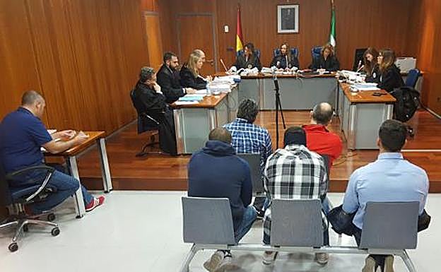 Absuelven a todos los acusados del robo del depósito de la droga del puerto