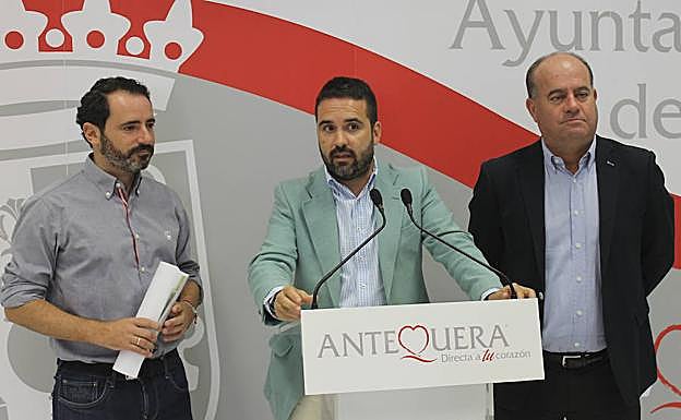 Desde la izquierda: Carmona, Florido y Barón