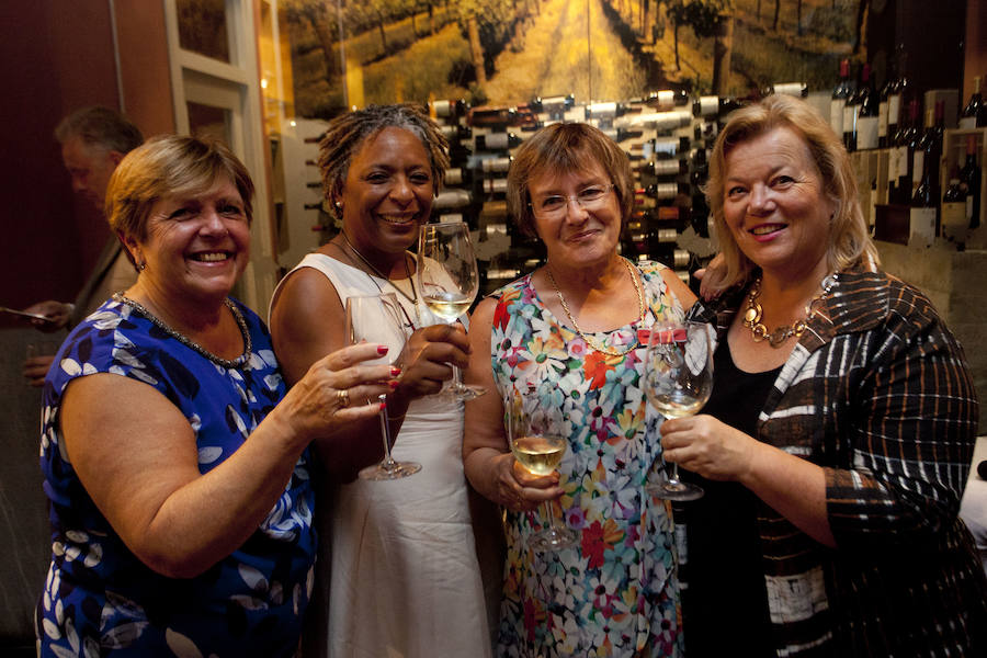 Liz Parry recibe la Medalla del Imperio Británico