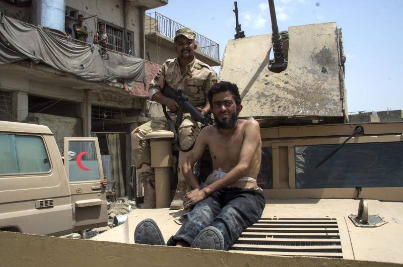 El califato arroja la toalla en Mosul y sus dirigentes han trasladado su centro de operaciones a Tal Afar, situada a 65 km de la capital.