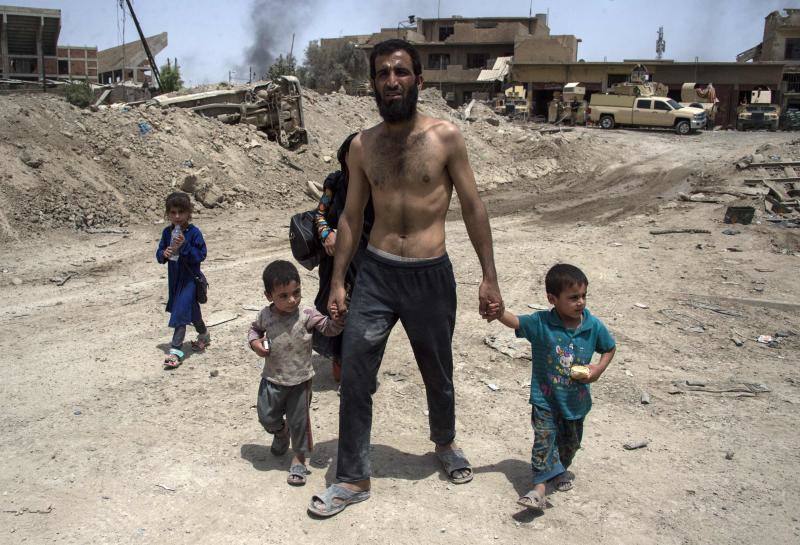 El califato arroja la toalla en Mosul y sus dirigentes han trasladado su centro de operaciones a Tal Afar, situada a 65 km de la capital.