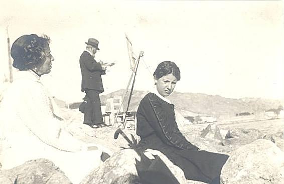 Fotos de Clotilde y Elena, posando para el pintor