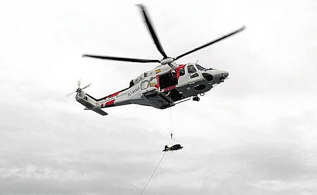 El rescate de los tres supervivientes fue efectuado por el helicóptero Helimer 211. 