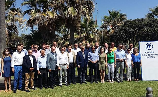 Moreno acusa a Susana Díaz de ser «una gran morosa con los ayuntamientos»