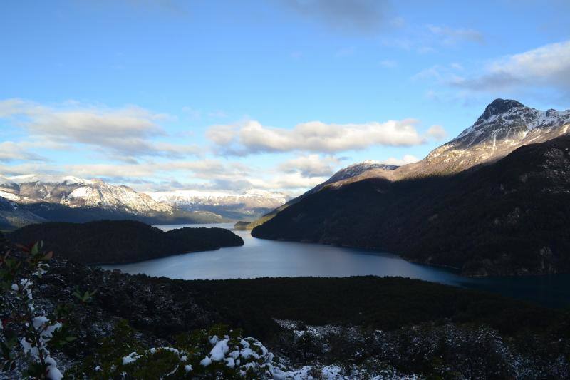 La distinción del Parque Nacional Los Alerces en la provincia de Chubut, Argentina se basa en que el parque alberga un bosque milenario con "valor universal excepcional", y destaca que el alerce es la segunda especie viviente más longeva del planeta, así como la particular belleza natural del entorno. 