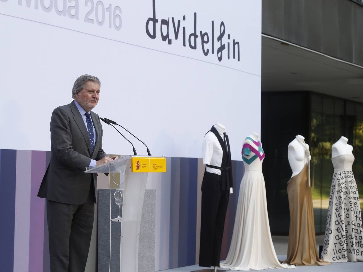 El mundo de la cultura se rinde al diseñador