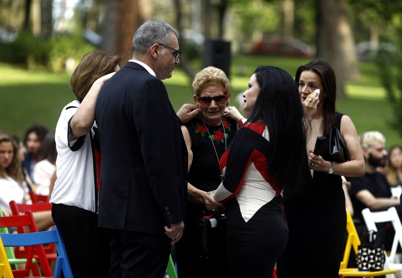 El mundo de la cultura se rinde al diseñador