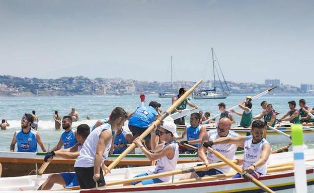 Triunfo de La Araña en la regata de jábegas de Torre del Mar