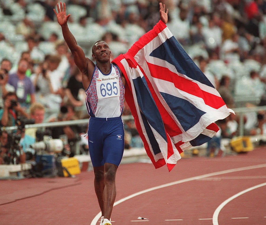 Linford Christie celebra su victoria en la final de los 100 metros lisos, en la que se impuso con un crono de 9.96. 