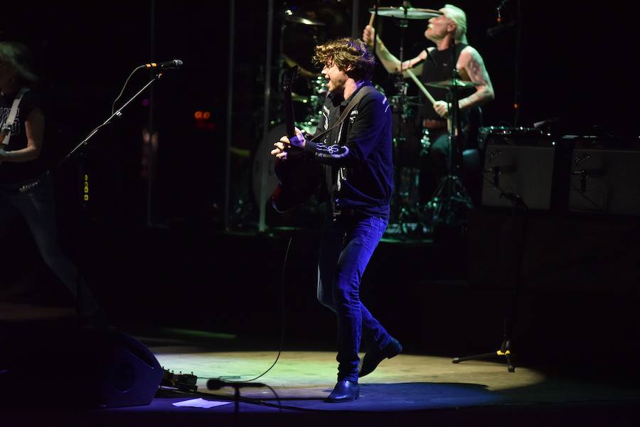 The Pretenders realizaron un despliegue musical capitaneado por el guitarreo descomunal de sus integrantes y, por encima de todo, de una Chrissie Hynde sexagenaria que recordó en Starlite por qué esta banda angloamericana comenzó a triunfar allá en los finales de los años 70.