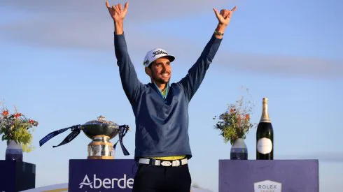 Cabrera Bello festeja la consecución del Abierto de Escocia. :: Sur