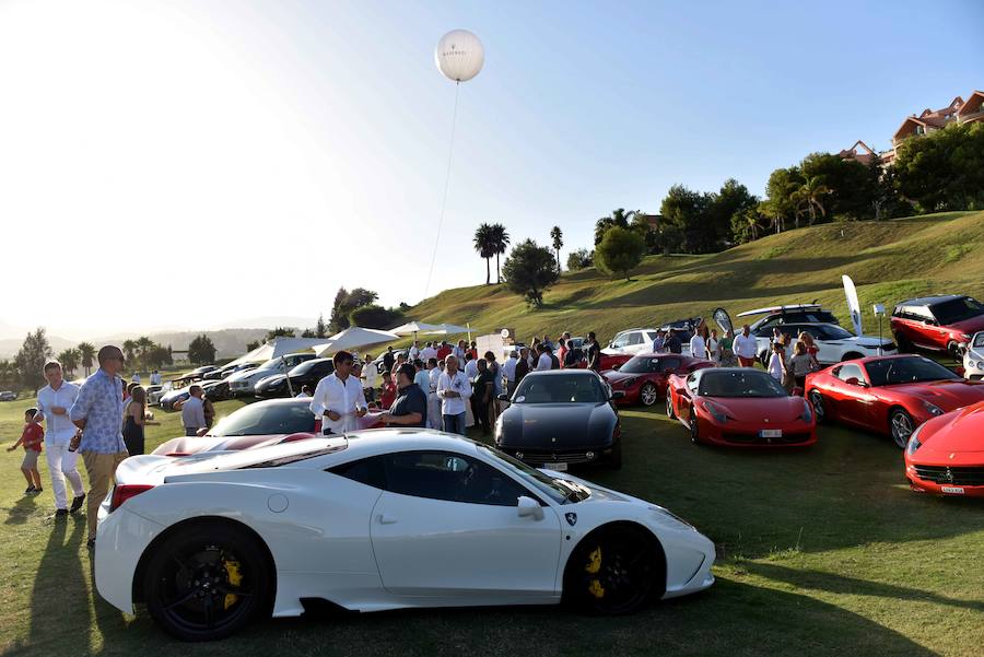 Coches de 2,3 millones de euros, el Mercedes ‘alas de gaviota’ de John Wayne o el Hispano-Suiza que encargó Alfonso XIII se dieron cita en el evento que Autobello celebró en Magna Marbella Golf.