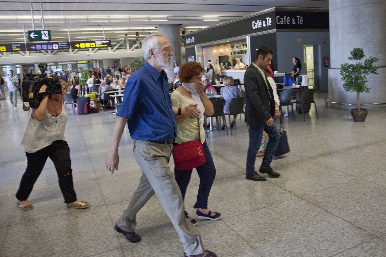 Destrozados por el cansancio del viaje, pero sobre todo por el dolor