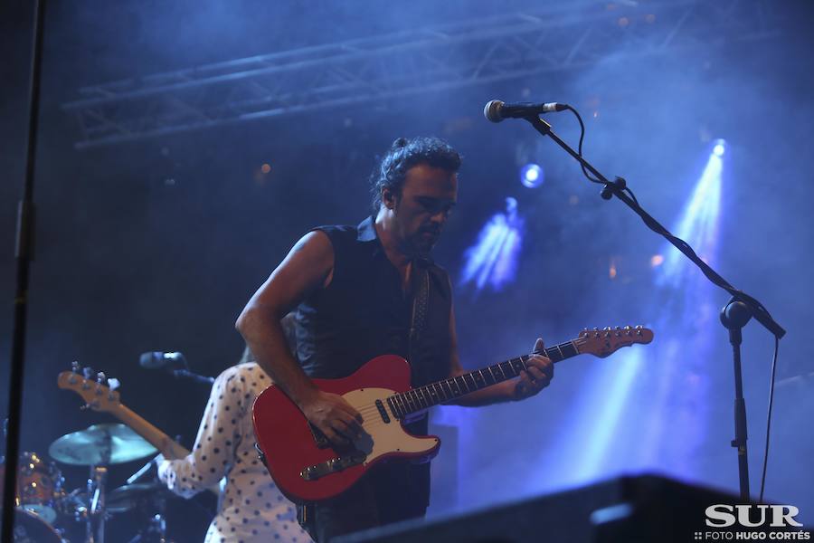 El grupo malagueño puso la música a la inauguración de la feria